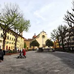 Like a Local in Oltrarno